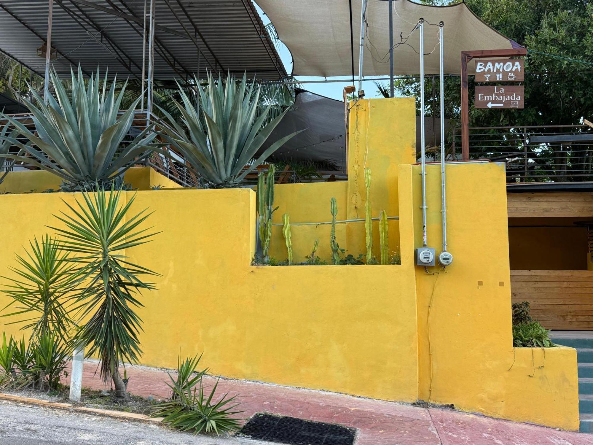 La Embajada Hostel